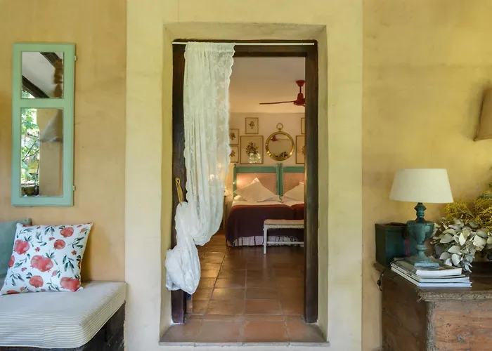 Vaqueria Cantaelgallo Casa rural *